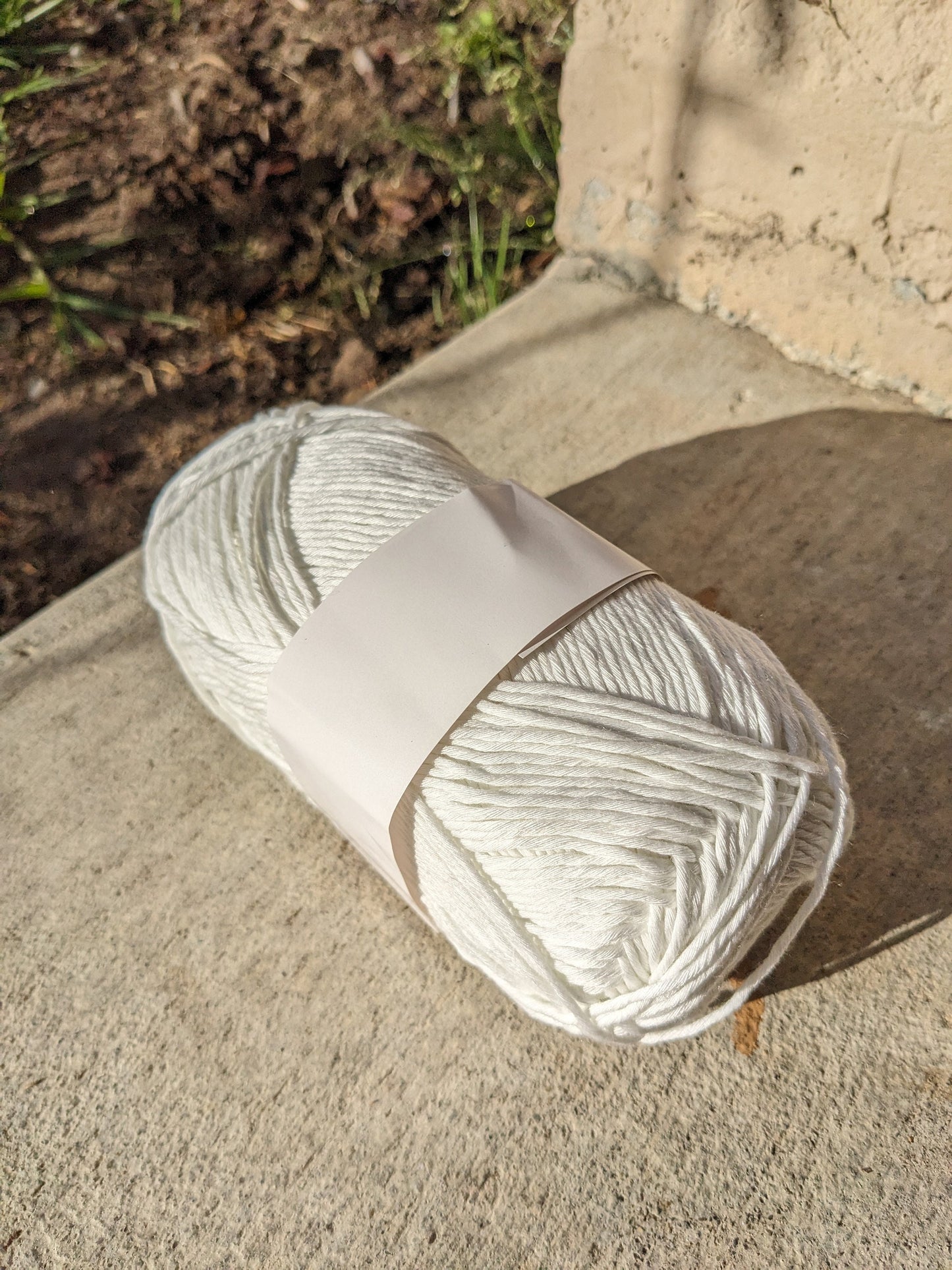 White Glow In the Dark Yarn | Glows Green | Full Size 200g Skein | Polyester Yarn | Glow White