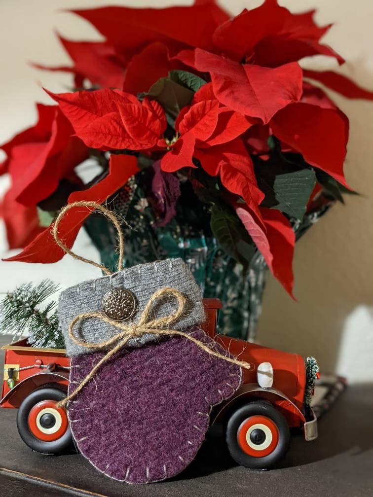 Gift Card Holder Mitten Ornament
