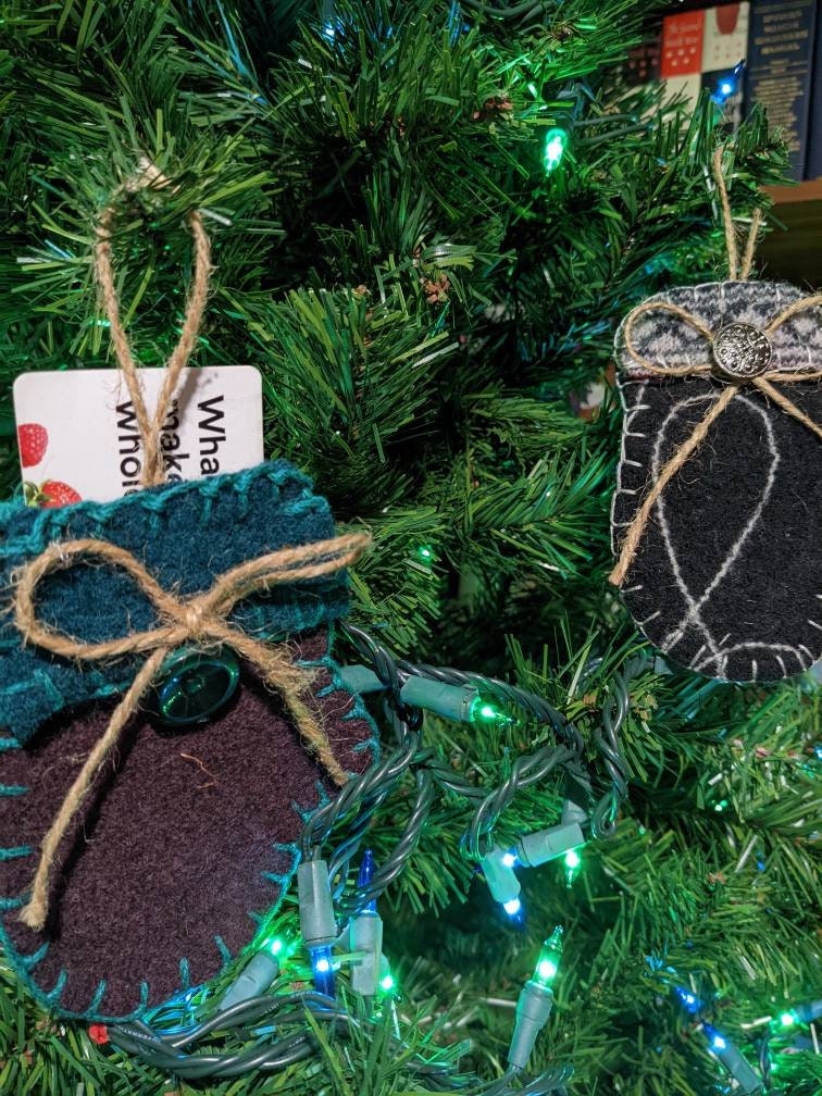 Gift Card Holder Mitten Ornament